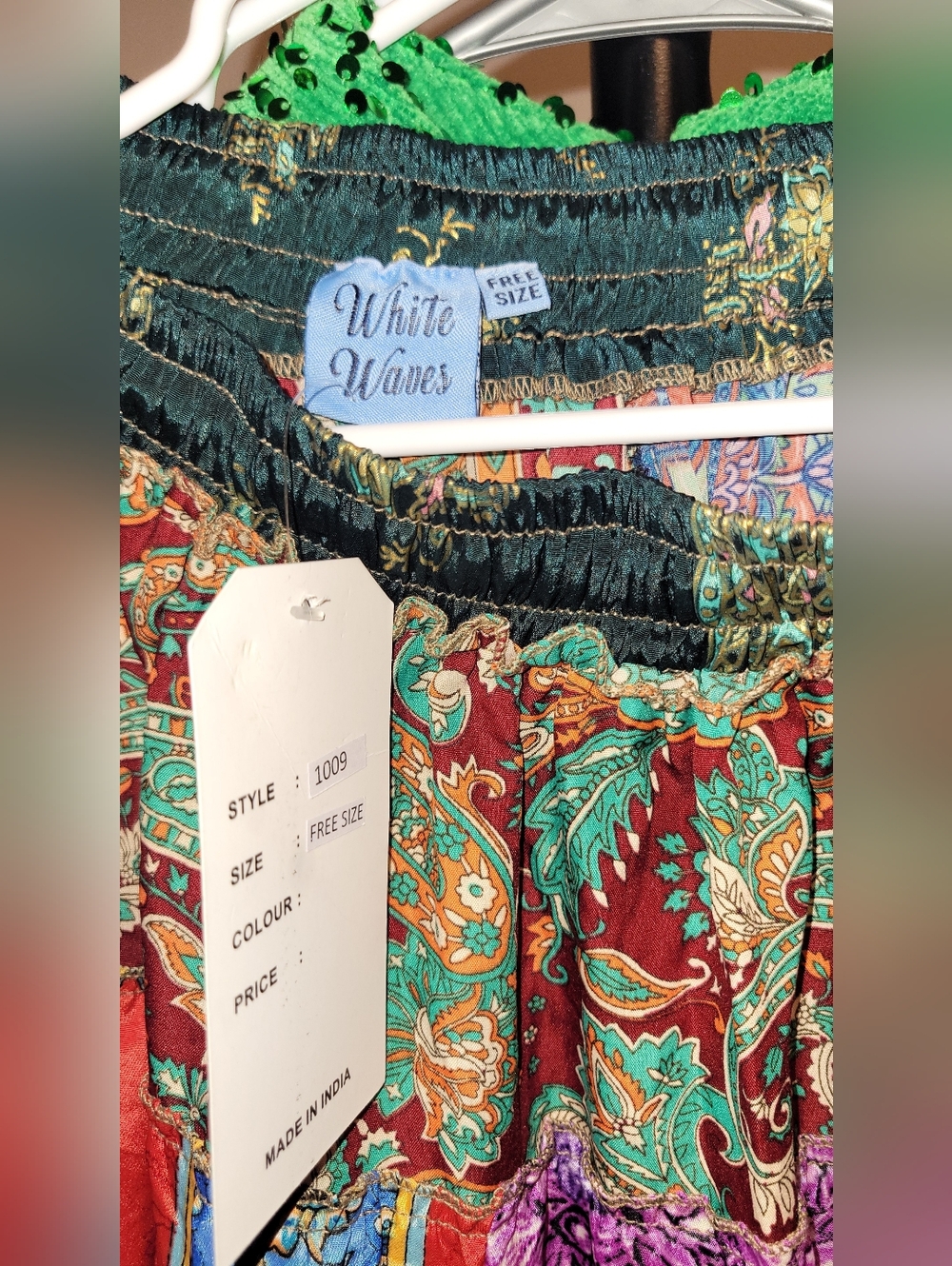 White Waves Bohemian Patchwork Maxi Skirt - Multicolor FREE SIZE - Picture 3 of 5